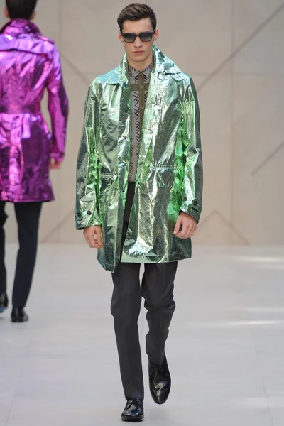 Look 8